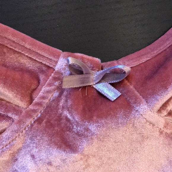 ASOS DESIGN cami body with cup detail in velvet - Picture 8 of 8